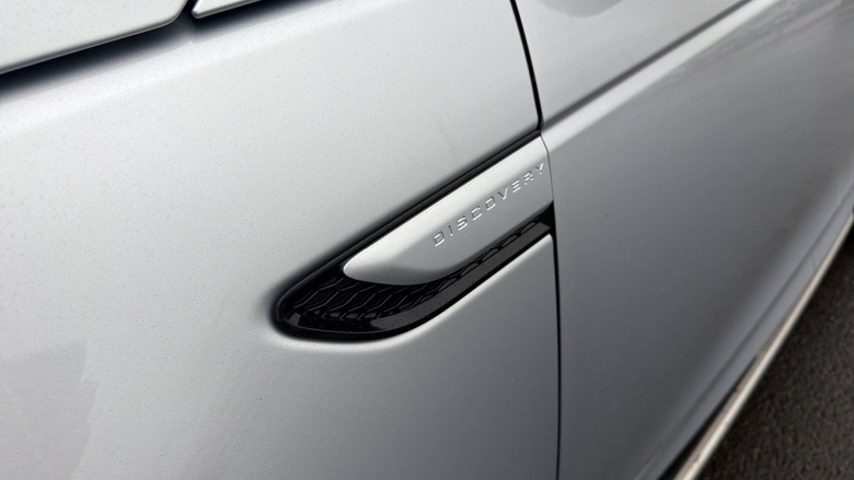 Land Rover Discovery Sport 2.0 D200 R-Dynamic S Plus 5dr Auto Diesel Station Wagon